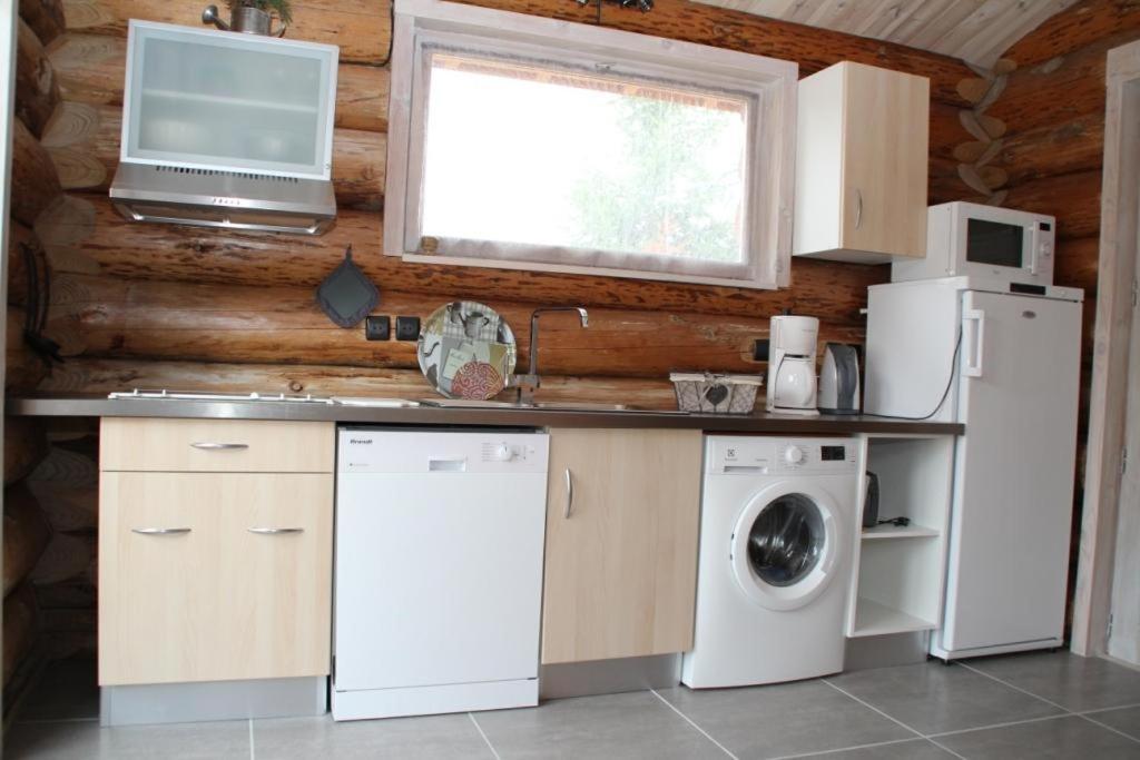 Pialous:Chalet En Rondins Avec Espace Detente La Chapelle-d'Aurec Exterior foto