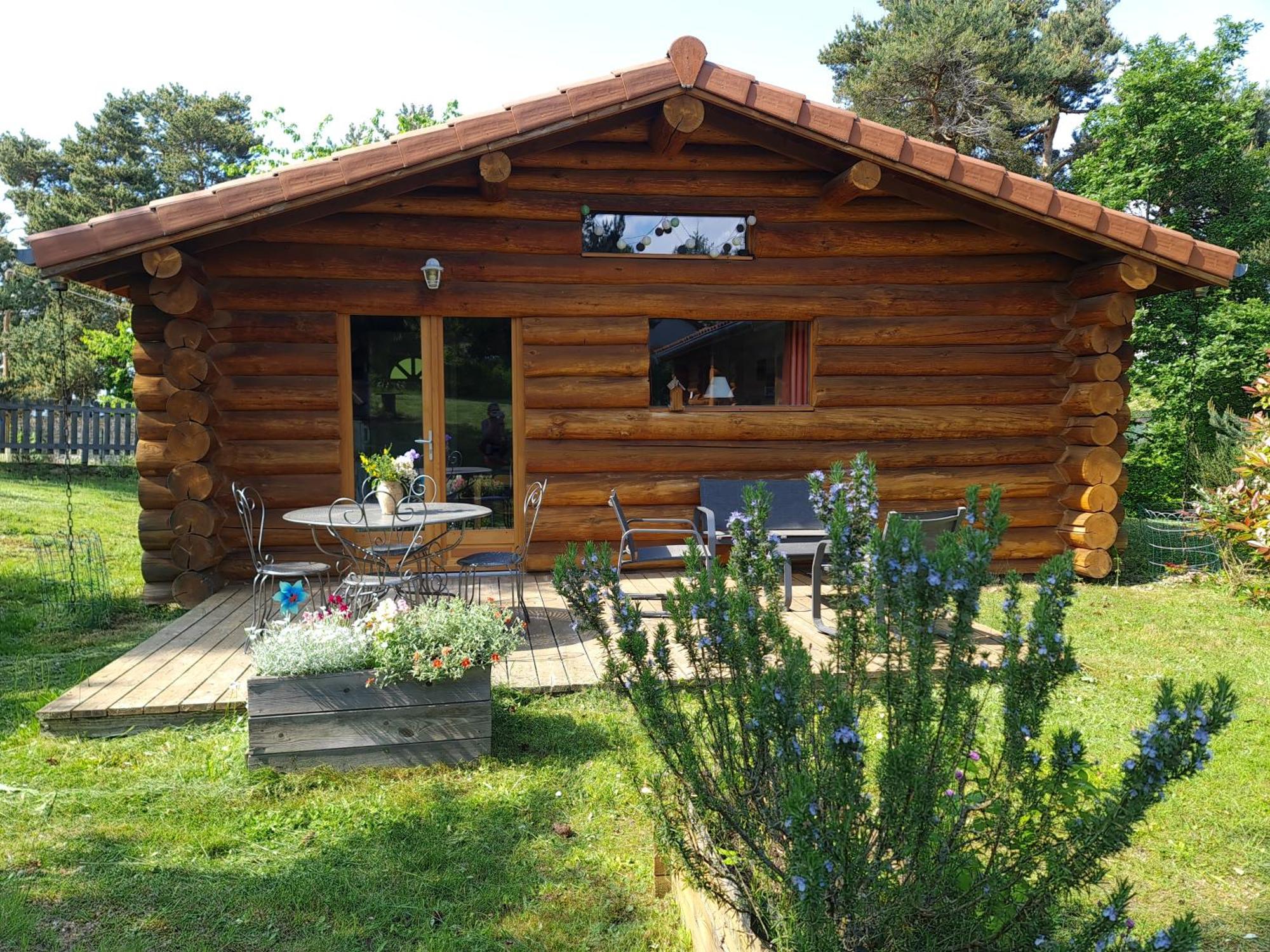 Pialous:Chalet En Rondins Avec Espace Detente La Chapelle-d'Aurec Exterior foto